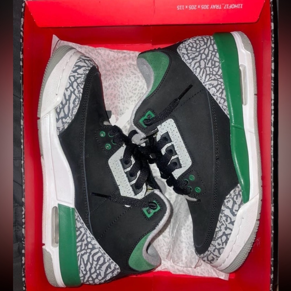 Pine Green 3s 6Y OPEN FOR OFFERS